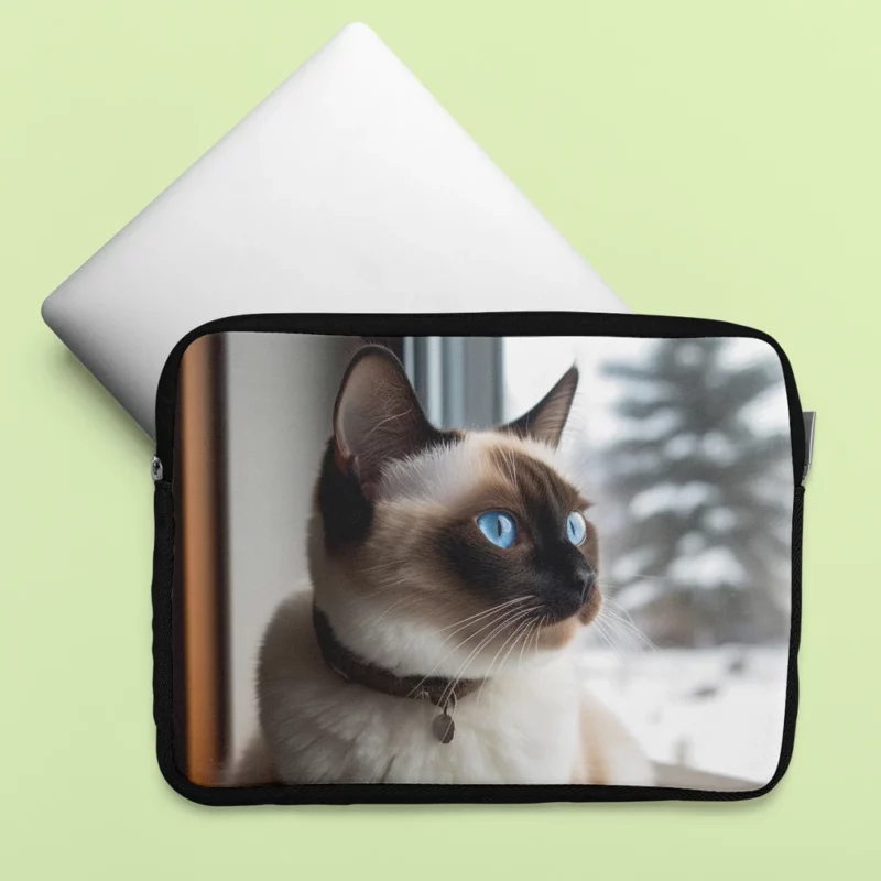 Snowshoe Cat on Windowsill Laptop Sleeve