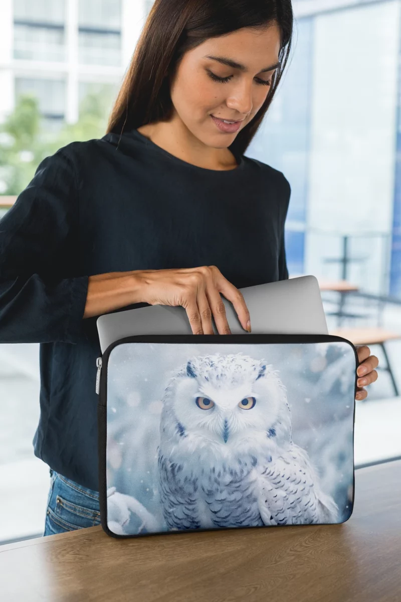 Snowy Owl Portrait Laptop Sleeve 1