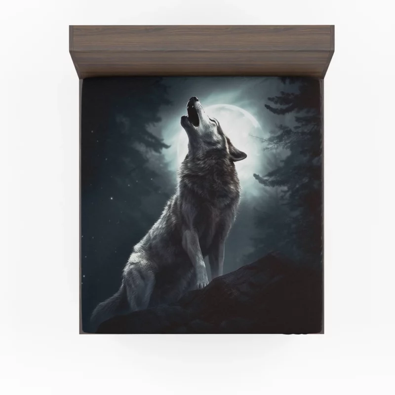 Wolf Howling at Full Moon Fitted Sheet