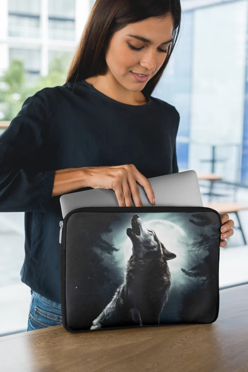 Wolf Howling at Full Moon Laptop Sleeve 1