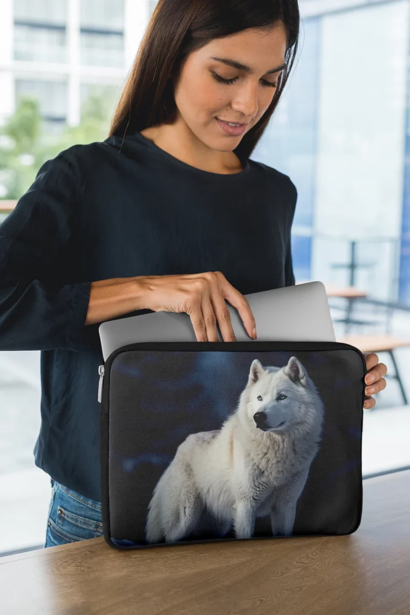 Wolf in the Snow Artwork Laptop Sleeve 1